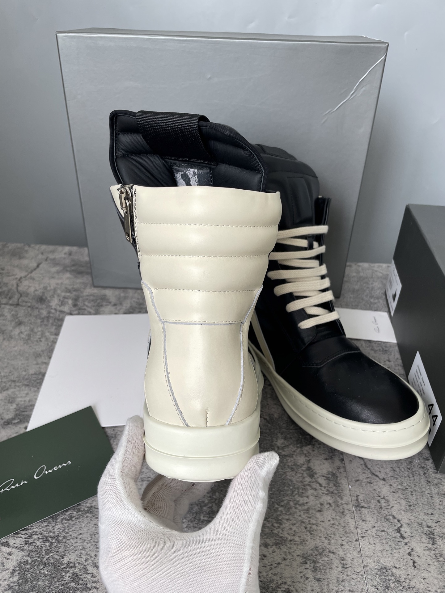 Rick Owens Geobasket High Black Milk